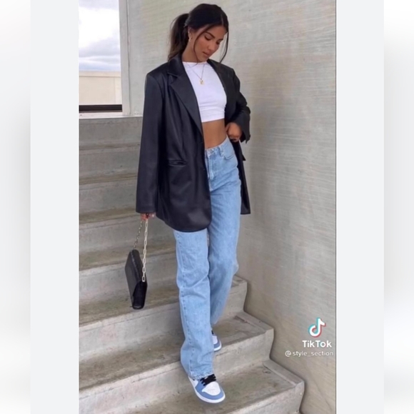 Zara * Oversized Faux Leather Blazer - Picture 2 of 16